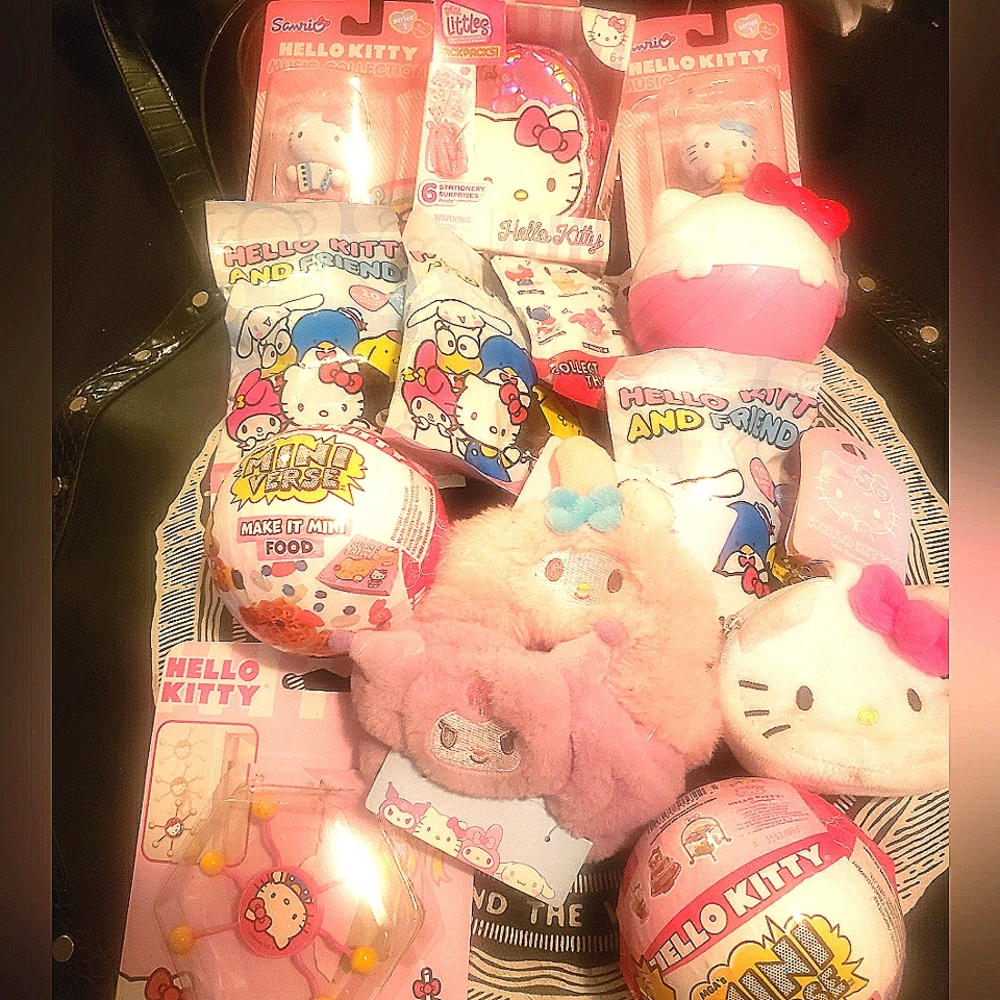 HELLO KITTY & FRIENDS MEGA LOT #3